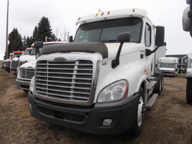 Image #0 (2012 FREIGHTLINER CASCADIA T/A 5TH WHEEL TRUCK)